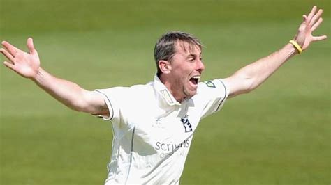 County Championship Bears Build On First Innings Lead At Lord S Bbc Sport