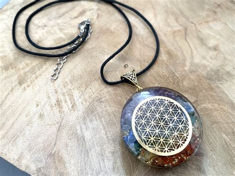 Collier Orgonite Amulette Fleur De Vie Chakras Esensmana