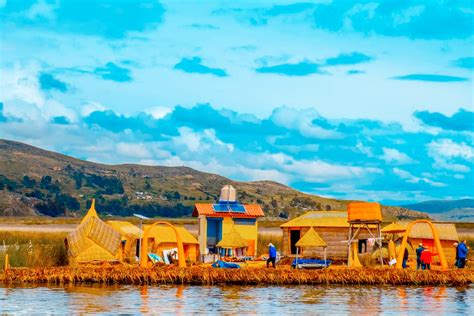 Tour Islas Flotantes De Los Uros Dia Tours A Machu Picchu Y Cusco