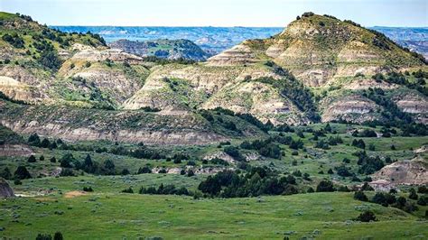 25 Famous Landmarks In North Dakota Not To Miss