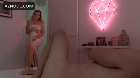 CHARLIE BRUNEAU Nude AZNude