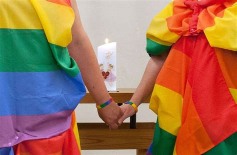 Reform Der Evangelischen Kirche Homosexuelle Paare Bekommen Den Segen