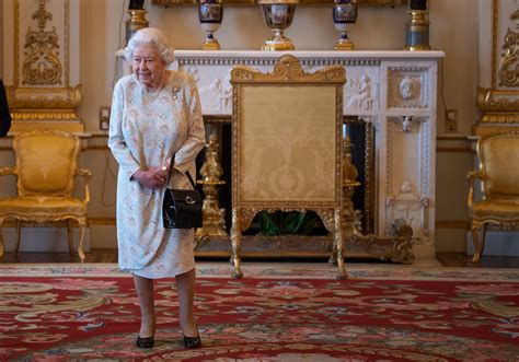 Buckingham Palace Secret Rooms 8 469 Buckingham Palace Videos And Hd