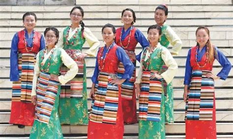 Nepali Traditional Dress: 5 Cultural outfits from Nepal