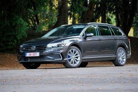 Essai D Taill Volkswagen Passat Variant Gte Auto Be Essais