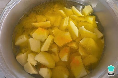 Patatas En Ajopollo Receta TRADICIONAL