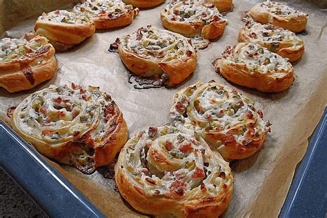 Flammkuchenrolle Blätterteig mit pikanter Füllung 99 rezepte