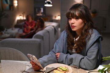 Alles Was Z Hlt Awz Bei Rtl Nur Wenige Stunden Dazwischen Milan Hafner Hat Sex Mit Zwei Frauen