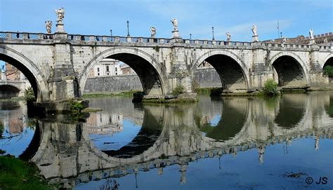 Ptits Clics Le Pont St Ange Menant Au Chateau