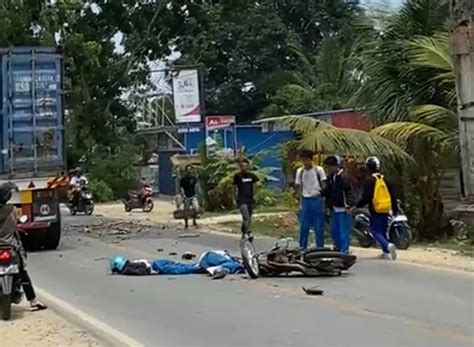 Tertabrak Truk Kontainer Dua Pelajar Di Kendari Tewas