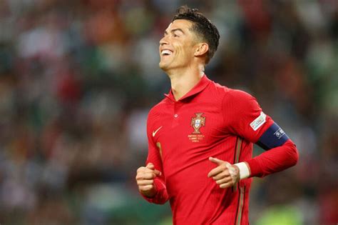 Cristiano Ronaldo Net Worth 2022 How Much Has The Football Icon Earned