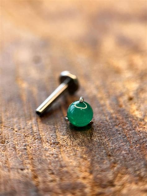 Labret Opala Jade Verde 1 2x8x4mm Titânio TL546 Capital Piercing