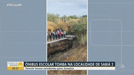 Ônibus 50 estudantes tomba em cidade do norte da Bahia duas