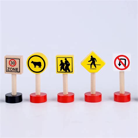 Wooden Traffic Signs - 16Pcs – Toy Company