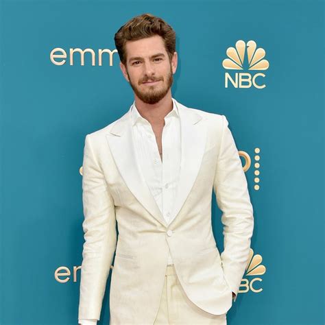 Emmys 2022 Andrew Garfield Looks Dapper As He Suits Up For Award Show