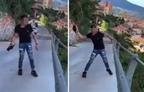 Gettano Gattino Dal Ponte E Si Filmano Incastrati Dal Video Social