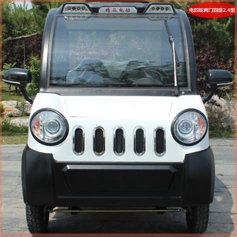 2 Door 4 Seat Electric Four Wheeled Vehicle Equipped With Overhead