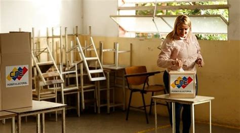 Maduro y González Urrutia hacen llamado al voto antes del cierre de