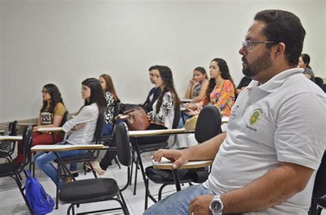 Mesa Redonda Na Frcg Discute A Atua O Do Profissional De Farm Cia