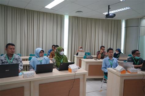 Rapat Kerja Kurikulum INFOKOM Berbasis OBE APTIKOM FTKI Unas