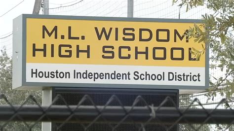 Preocupa a HISD inseguridad en las escuelas La Opinión de Houston