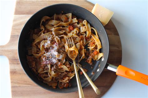 classic beef bolognese – Sep Cooks