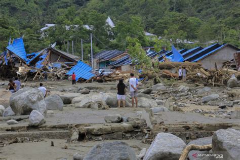 351 Rumah Di Sentani Rusak Berat Akibat Banjir Bandang ANTARA News