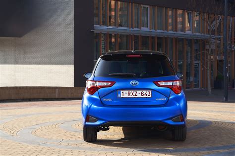 Toyota Yaris Hybrid Photos and Specs. Photo: Toyota Yaris Hybrid 4k ...