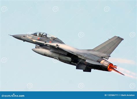 204 F 16 Fighting Falcon Afterburner Stock Photos Free Royalty Free