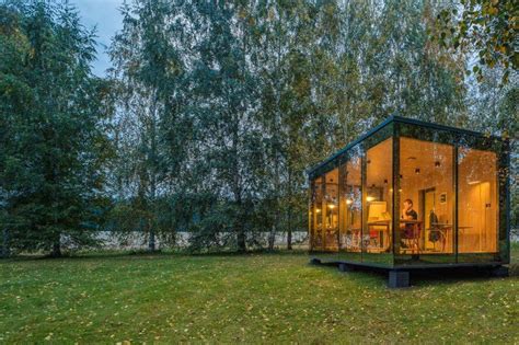 ÖÖd Prefab Glass Cabin Immerses You In Nature While You Work