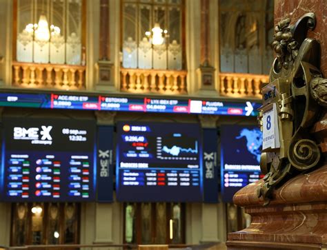 El Ibex 35 Amanece Casi Plano Y Encara Los 9900 Puntos Con Wall Street Cerrado Por Festivo