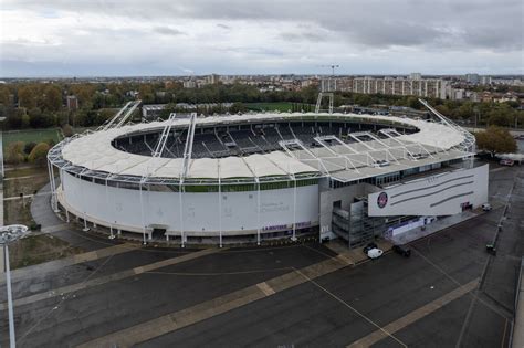 VIDÉO Toulouse vue du ciel 11 20 de Saint Michel à l Île du Ramier