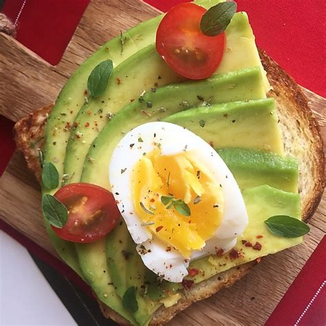 Avocado Toast Bru Calderon