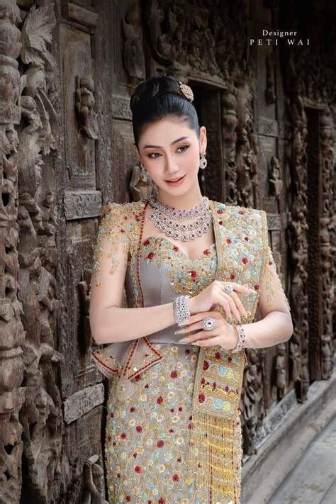 Pin By Ei Thu Zar Thin On Myanmar Traditional Dress In Indian