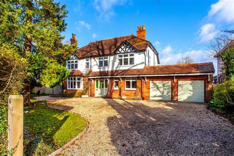 St Barnabas Road Emmer Green Reading 4 Bed Detached House For Sale