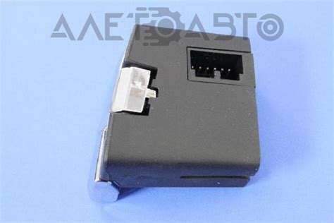Кнопка включения полного привода Jeep Compass 11-16 5107932AA – купить ...