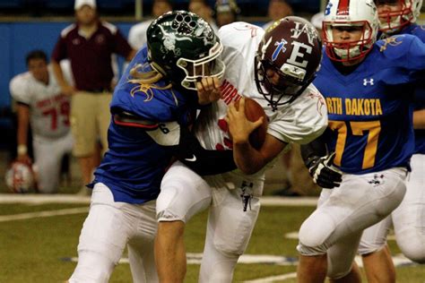 Shrine Bowl East Tops West In 11 Man Shrine Bowl Game Grand Forks