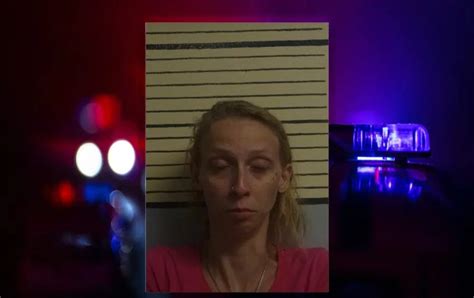 Pekin Woman Arrested In Henderson County On Drug Charges 1470 And 1003