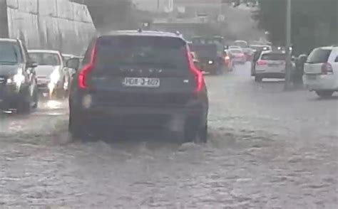 Veliko nevrijeme pogodilo Mostar problemi u saobraćaju ulice pod