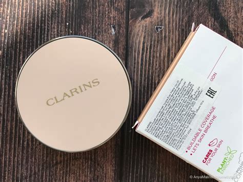 Хрупкая красота Clarins Ever Matte Compact Powder Матирующая