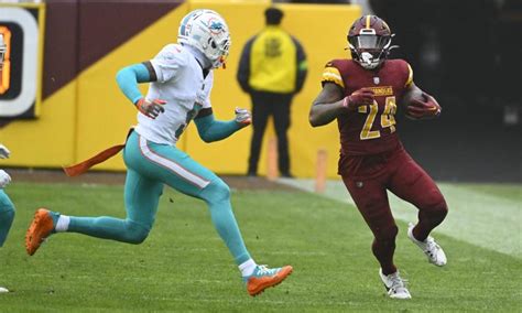 Antonio Gibson Player Props Odds Tips And Betting Trends For Week 15