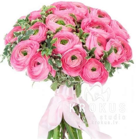 Ranunkulys Is A Bouquet Of Fresh Cut Flowers Krokus Is The Best Online