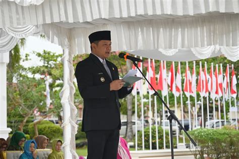 Bupati Fahmi Hadir Sebagai Inspektur Upacara Pada Peringatan Hari Ibu Ke