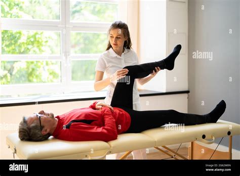 Knee Treatment Hi Res Stock Photography And Images Alamy