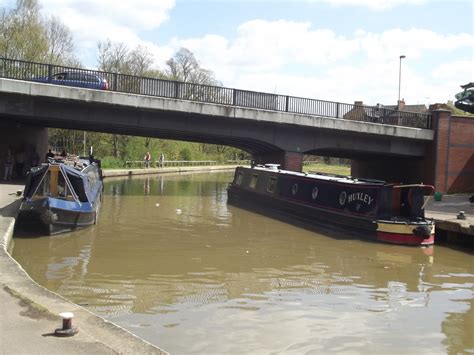 Oxford Canal Banbury Bluebird Bridge Walking Along The Flickr