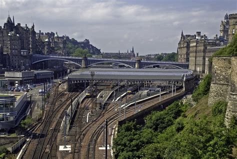 Edinburgh Waverley Railway Station - Ed O'Keeffe Photography