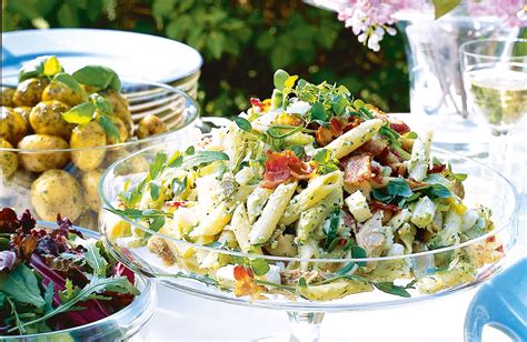 Krämig pastasallad med kyckling och fetaost Recept Pastasallad