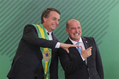 Bolsonaro dá posse a 21 ministros saiba quem é quem