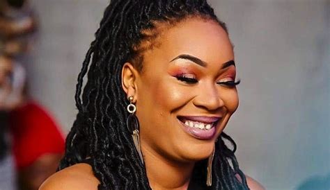La chanteuse Josey a quitté l'ENA pour la musique