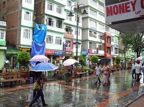 Photo Print - Mall Road During Rain, Gangtok